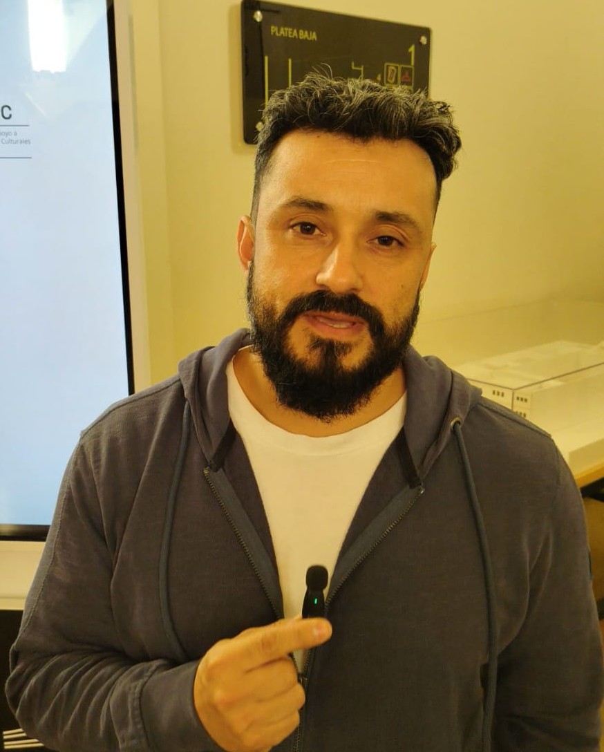 Daniel Navarrete, periodista y escritor